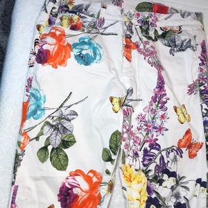 V CRISTINA Women’s Floral Jeans/Pants Size 8 CUTE